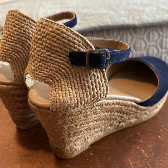 Gaimo Navy Suede Espadrilles, Size 38 EU, 7.5 US - Picture 5 of 11